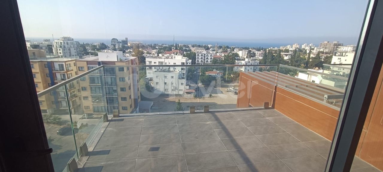 ZYPERN KYRENIA TÜRKISCHE KOKANLI 3 + 1 RESIDENZ ZUM VERKAUF MIT BLICK AUF DENIZ BERG ** 