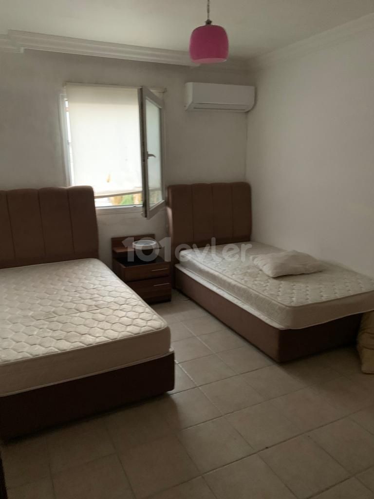 KYRENIA ZENTRUM PATARA WEBSITE 3 + 1 WOHNUNG ZU VERMIETEN ** 