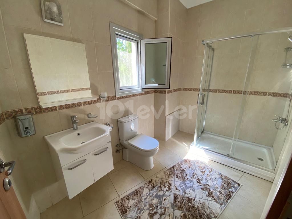 GİRNE  MERKEZDE 2+1 KİRALIK DAİRE