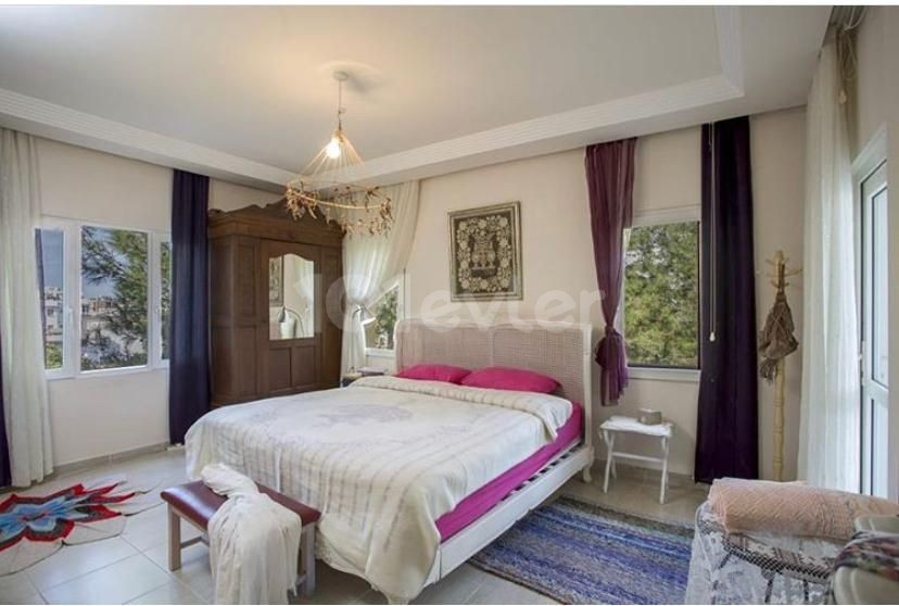 3 + 1 APARTMENT FOR SALE NEAR KYRENIA CENTER AND NUSMAR ** 