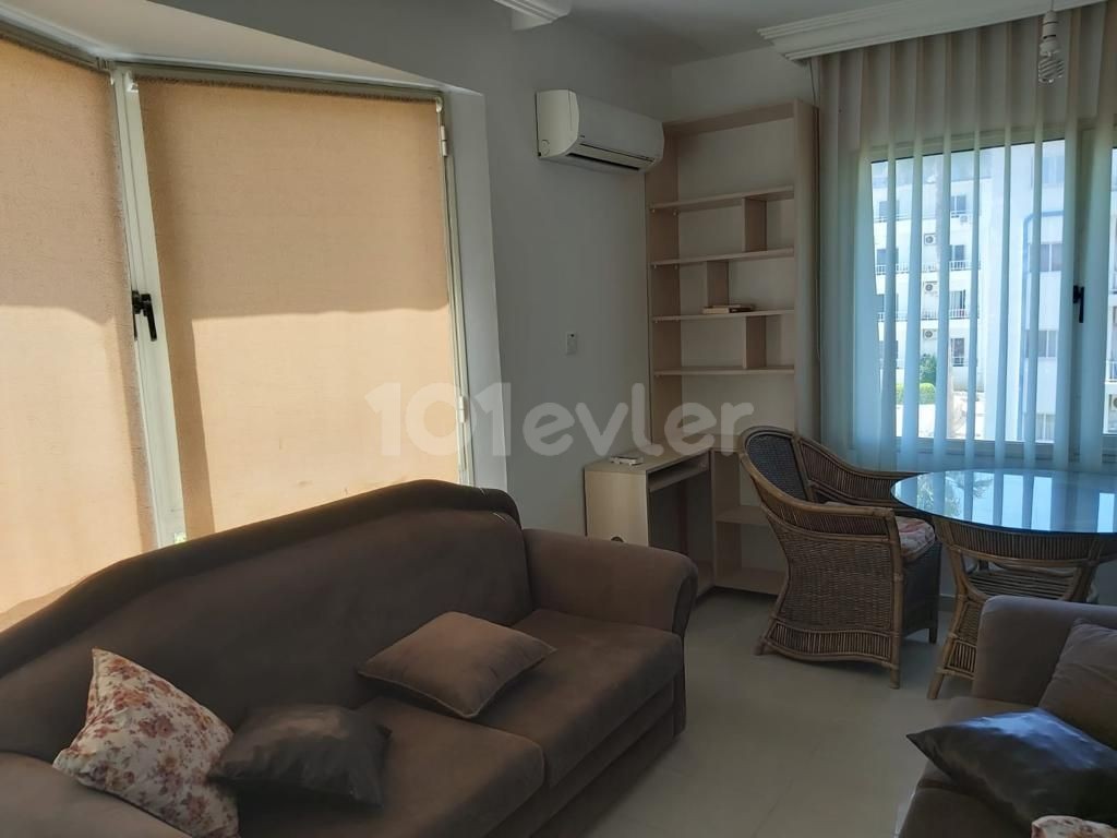 GİRNE MERKEZ 'DE1+1 SATILIK DAİRE