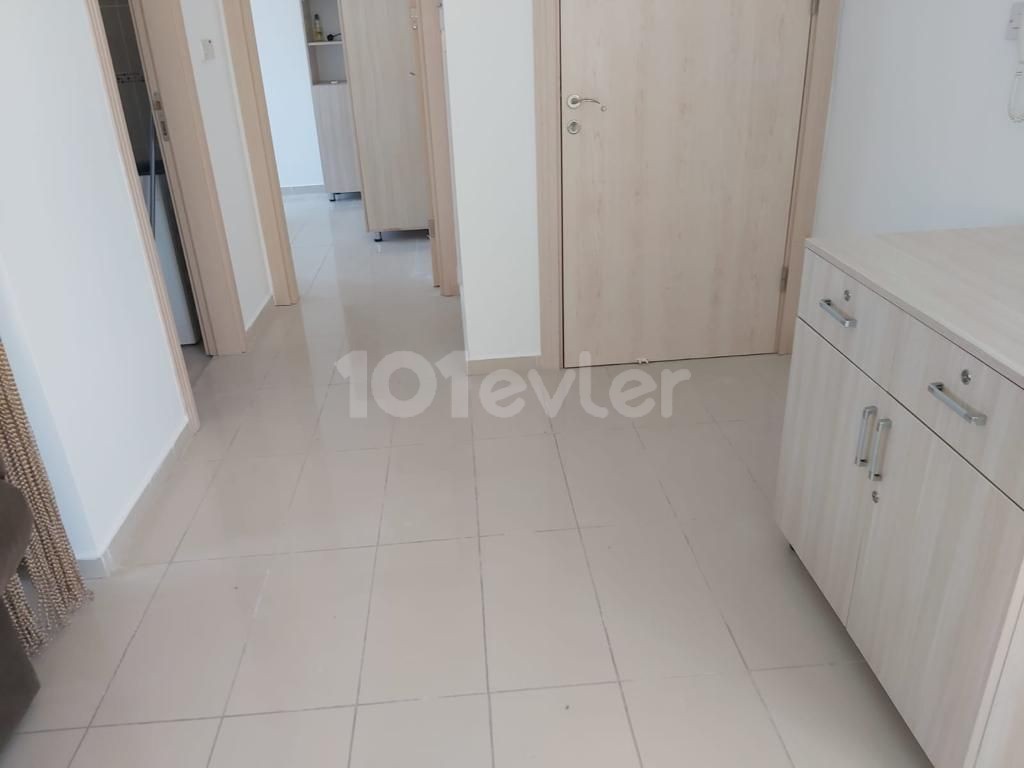 GİRNE MERKEZ 'DE1+1 SATILIK DAİRE