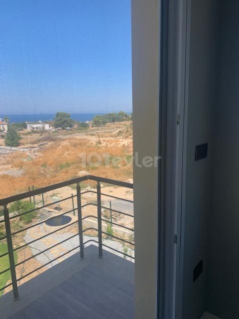 4+1 VILLA MIT BERG-UND MEERBLICK IN KYRENIA CHATALKÖY ** 