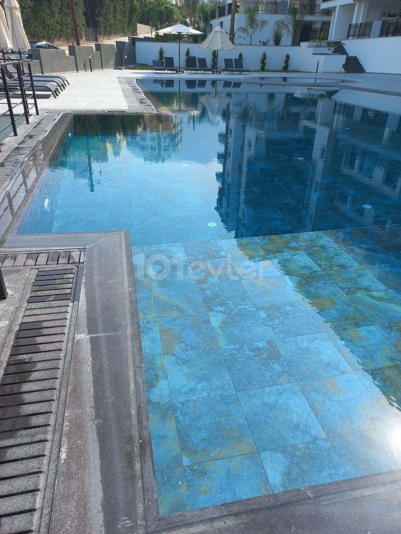 1 + 1 FULLY FURNISHED DAILY RENTAL APARTMENT WITH SHARED POOL IN KYRENIA ** 