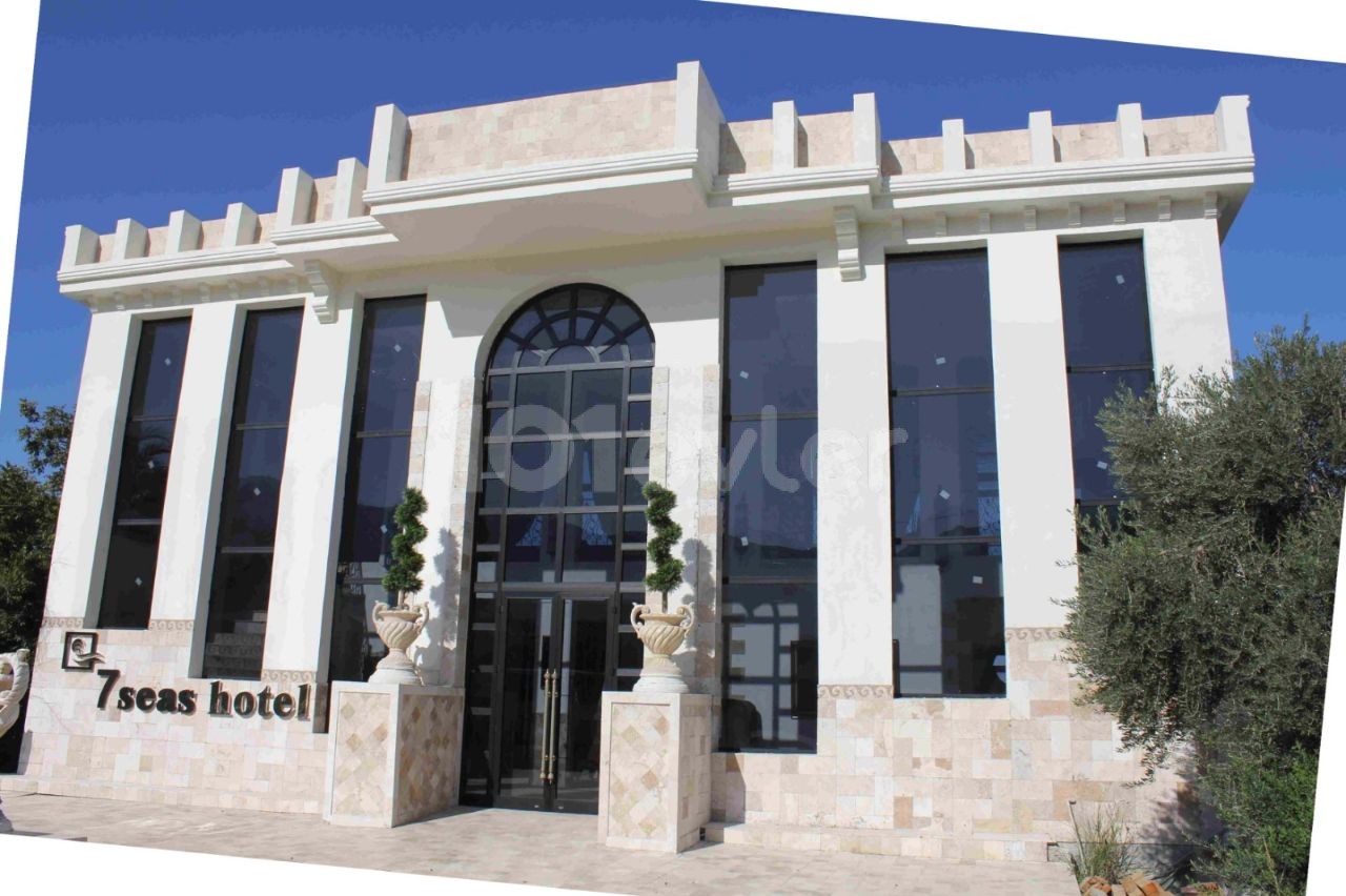 TOLLES HOTEL AUF KYRENIA CHATALKÖY HAUPTSTRAßE ZU VERKAUFEN ** 