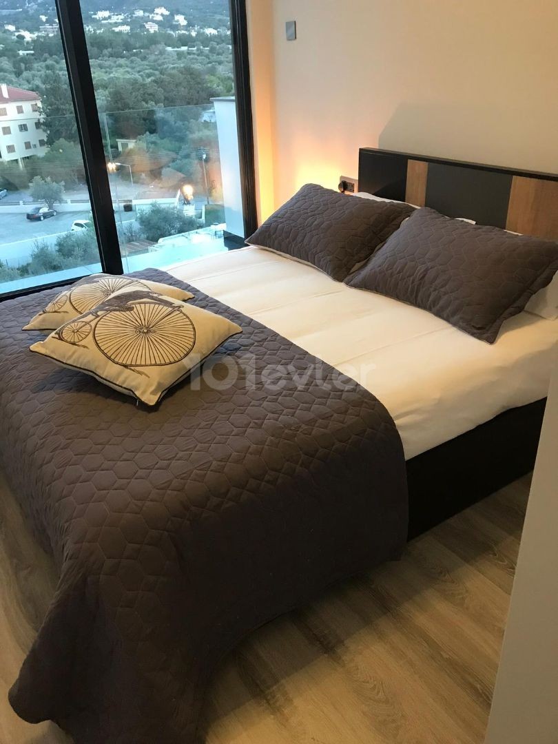 GİRNE'DE LUX KİRALIK 2+1 FULL EŞYALI DAİRE