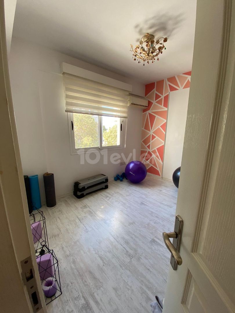 KARAOGLANOGLU 2 + 1 FURNISHED APARTMENT IN KYRENIA READY TO MOVE ** 