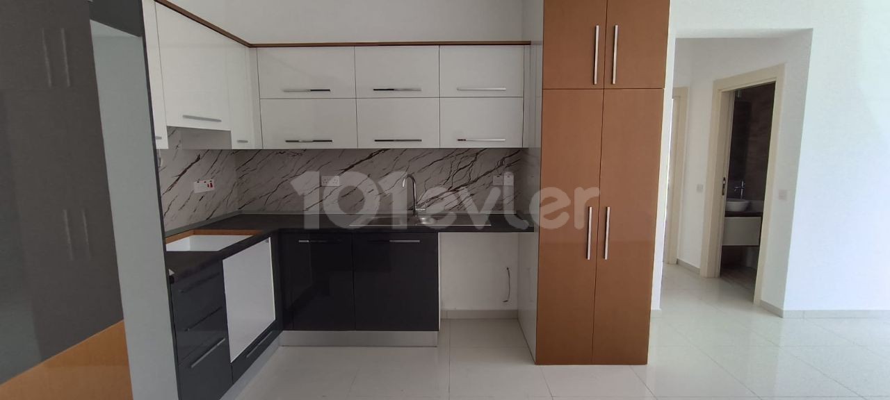 GİRNE MERKEZDE 2+1 TÜRK KOÇANLI SIFIR RESİDENCE DAİRE