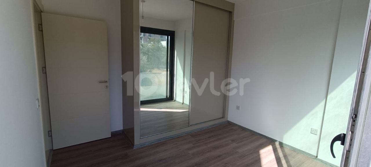 2+1 TÜRKISCHE KOKANLI ZERO RESIDENCE WOHNUNG IM ZENTRUM VON KYRENIA ** 