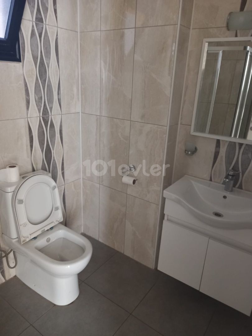 KYRENIA CENTRAL LUX 2 + 1 PENTHOUSE APARTMENT FOR RENT ** 