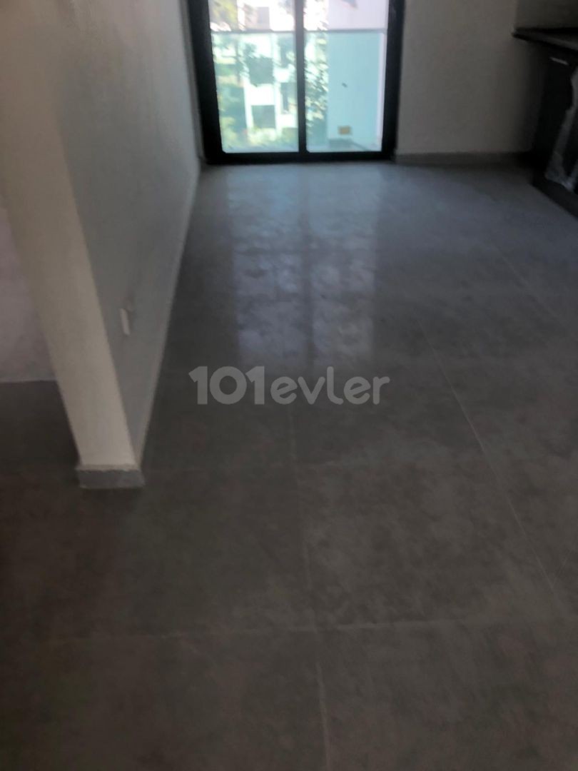 GİRNE'DE 2+1 85 M2 YATIRIMLIK SIFIR DAİRE