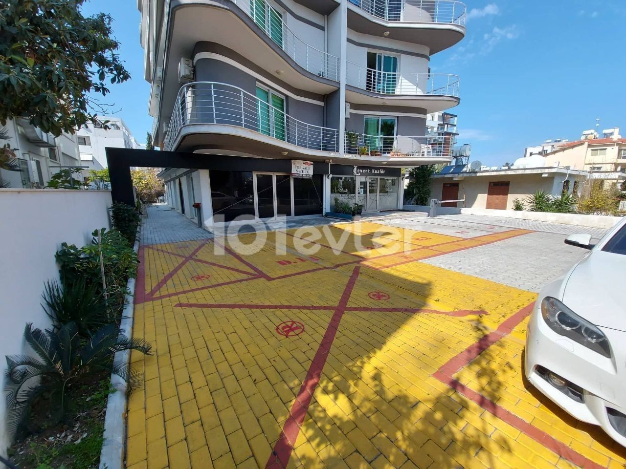 Shop To Rent in Girne Merkez, Kyrenia