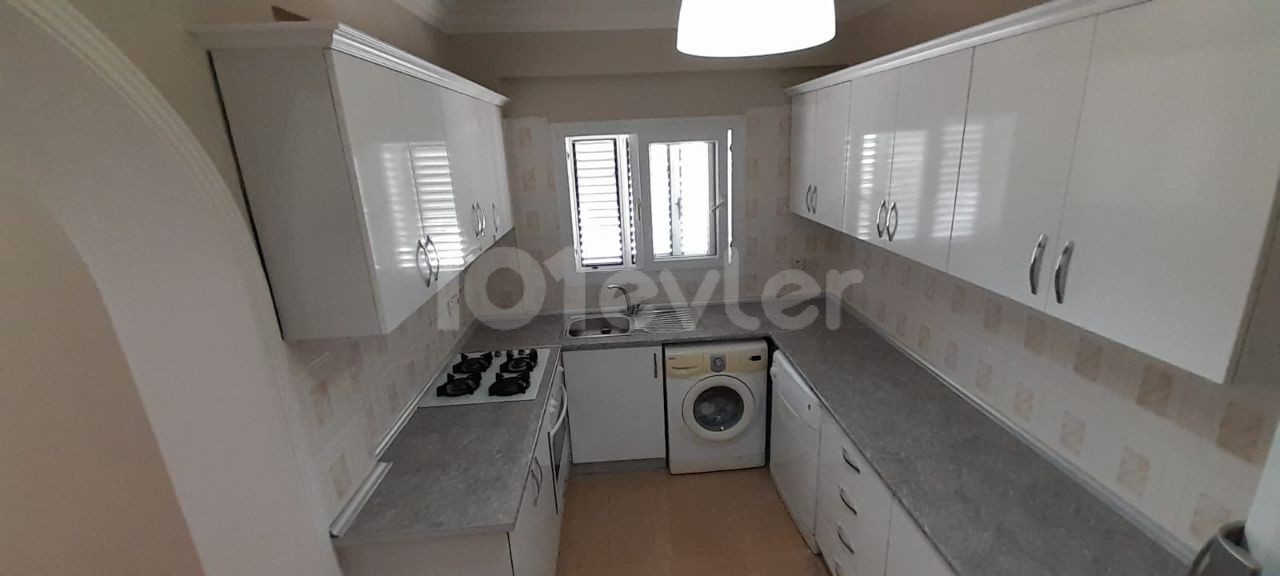 GİRNE'DE 3+1 135  M2 SATILIK DAİRE