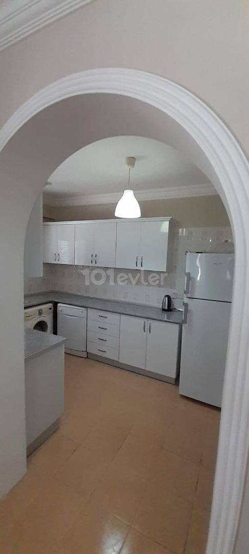 GİRNE'DE 3+1 135  M2 SATILIK DAİRE