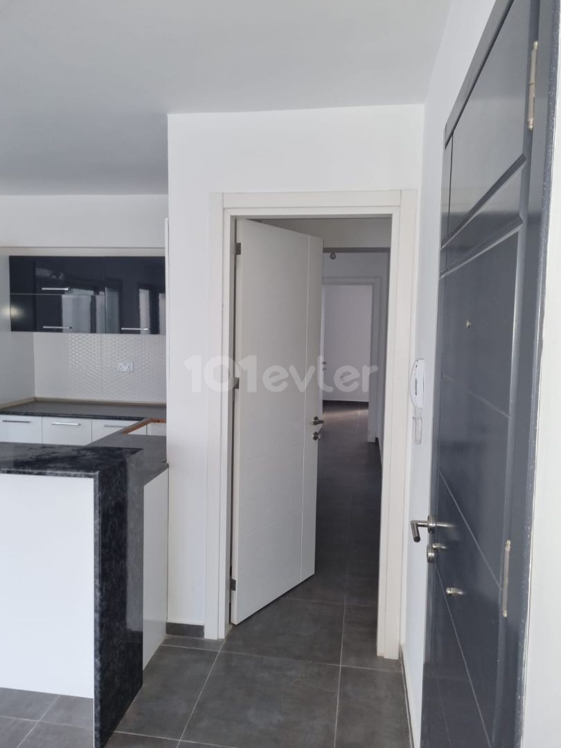 GİRNE MERKEZDE 3+1 KİRALIK DAİRE