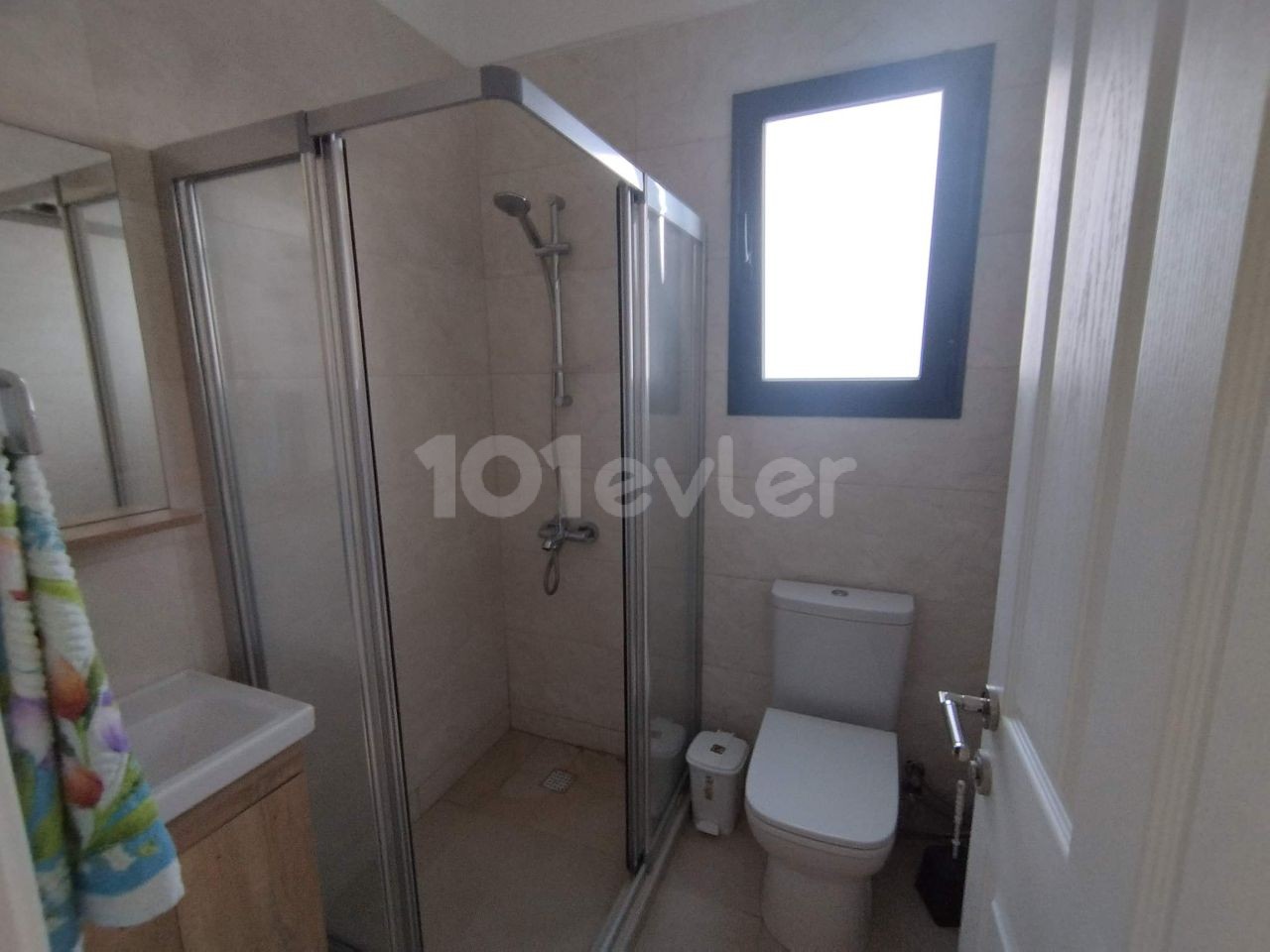 Flat To Rent in Alsancak, Kyrenia