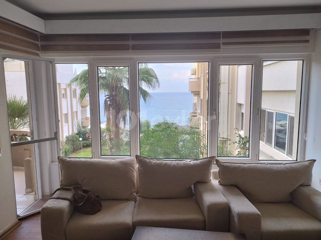 Flat To Rent in Girne Merkez, Kyrenia