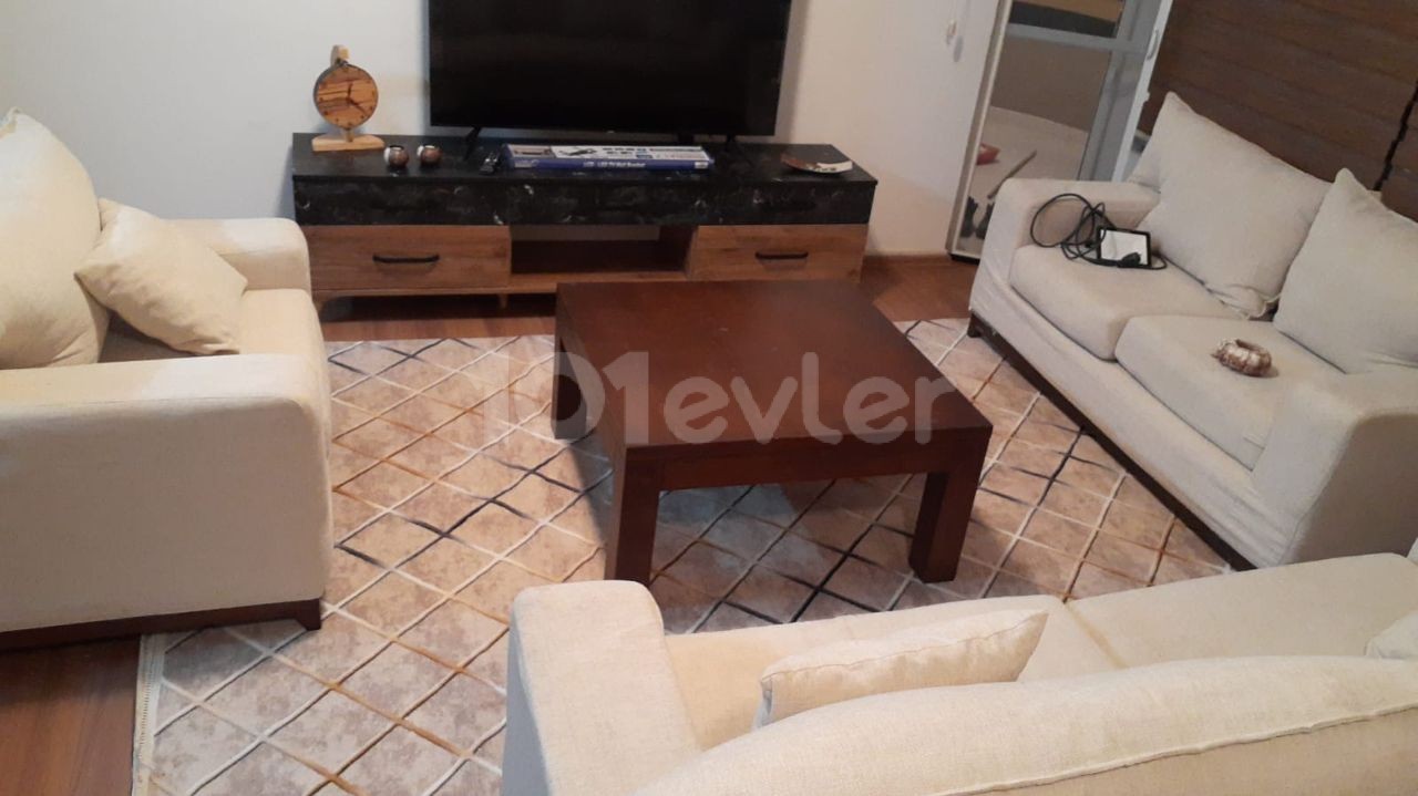 Flat To Rent in Girne Merkez, Kyrenia