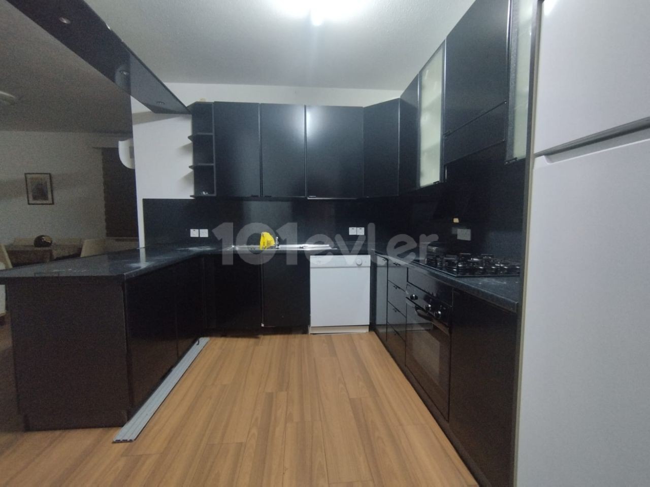 Flat To Rent in Girne Merkez, Kyrenia