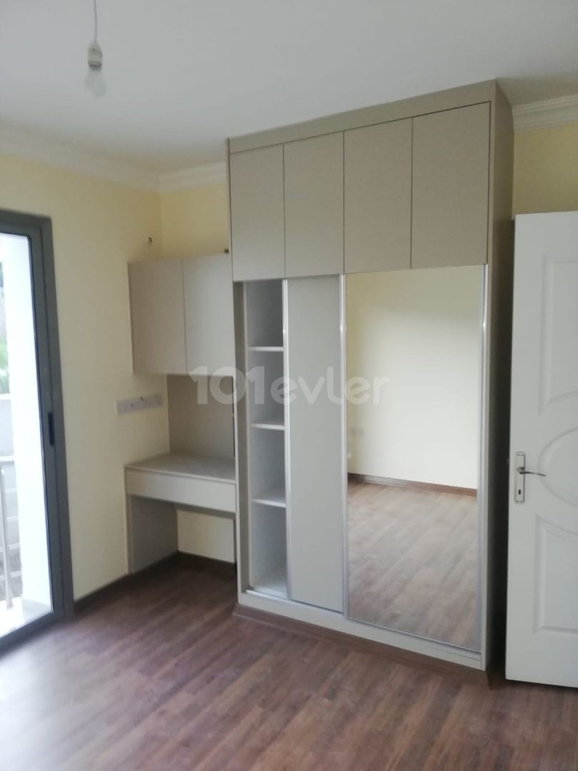 2+1 85m2 APARTMENT IN ALSANCAK, KYRENIA