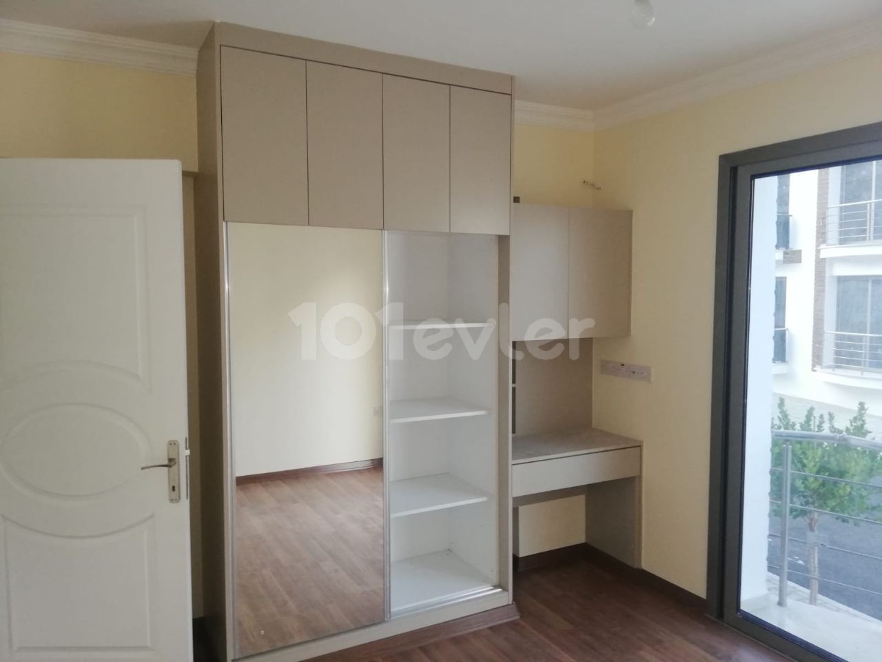 2+1 85m2 APARTMENT IN ALSANCAK, KYRENIA