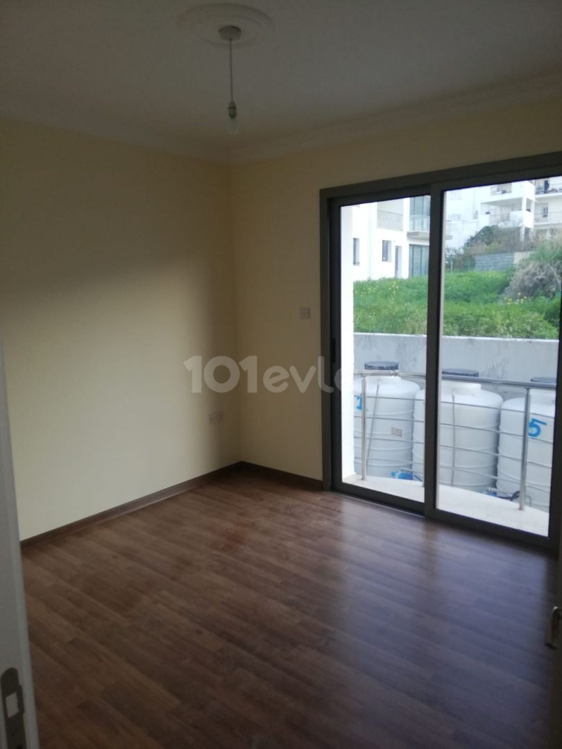 GİRNE ALSANCAK'TA  2+1 85m2 DAİRE