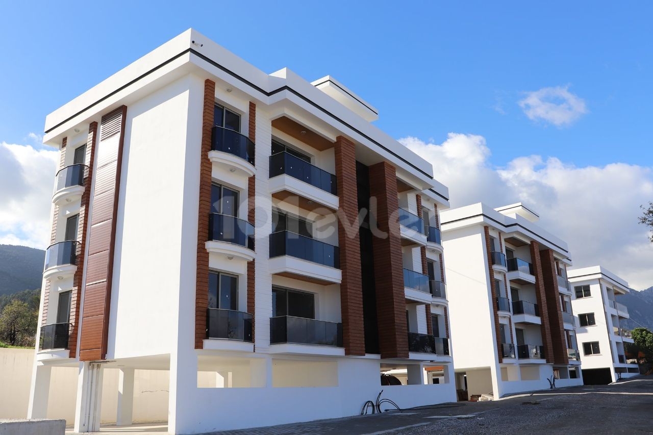 2+1 85m2 WOHNUNG ZUM VERKAUF IN ALSANCAK, KYRENIA