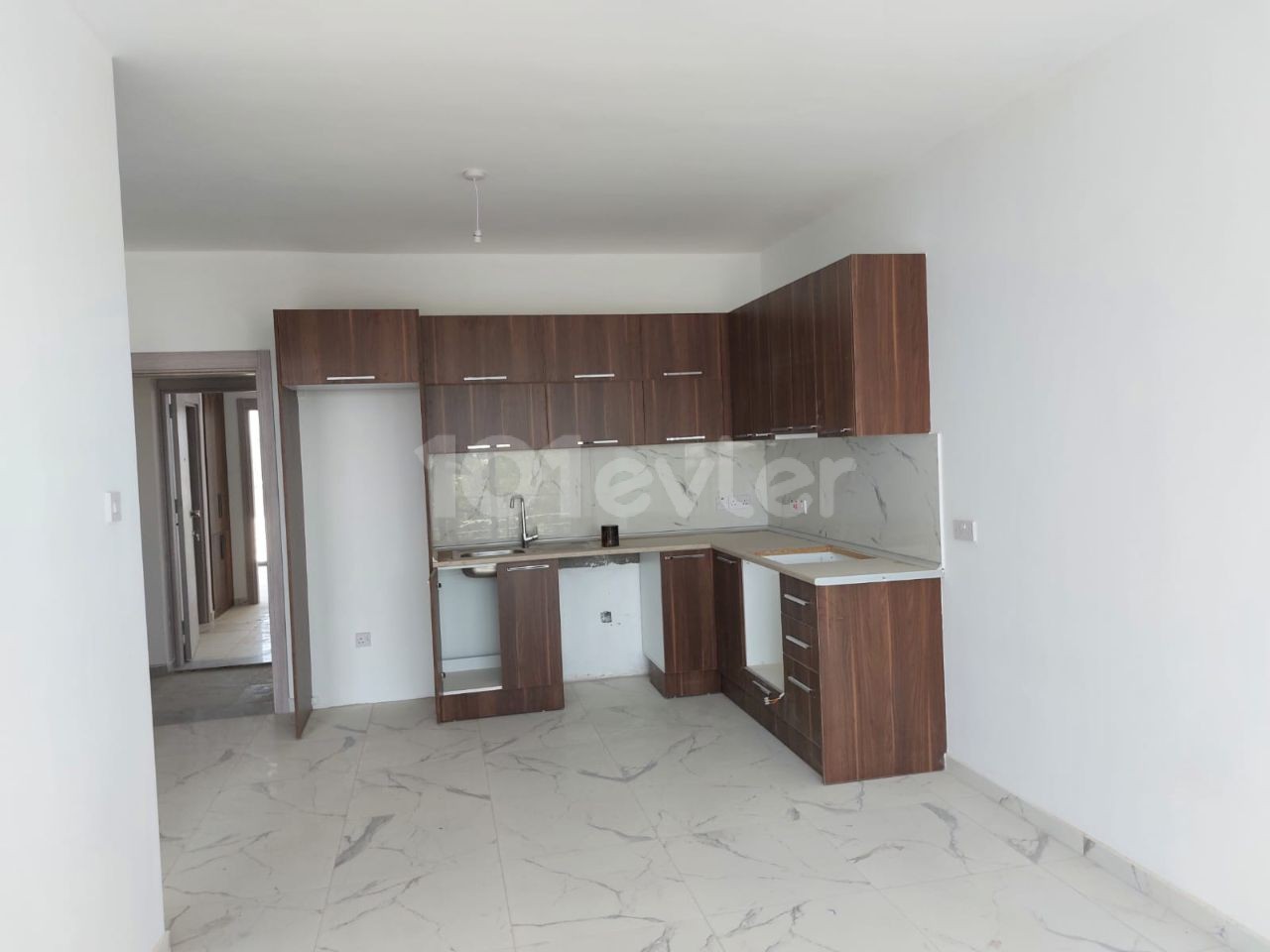 GİRNE KARAOĞLANOĞLU BÖLGESİNDE 1+1 SATILIK DAİRE