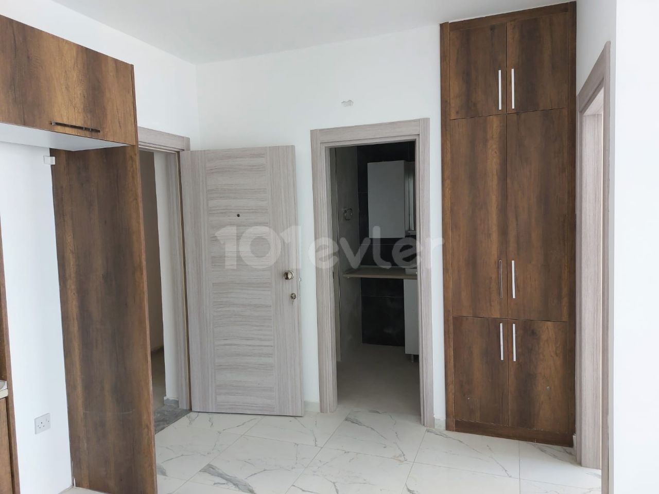 GİRNE KARAOĞLANOĞLU BÖLGESİNDE 1+1 SATILIK DAİRE