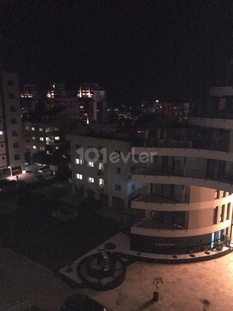 Flat To Rent in Aşağı Girne, Kyrenia