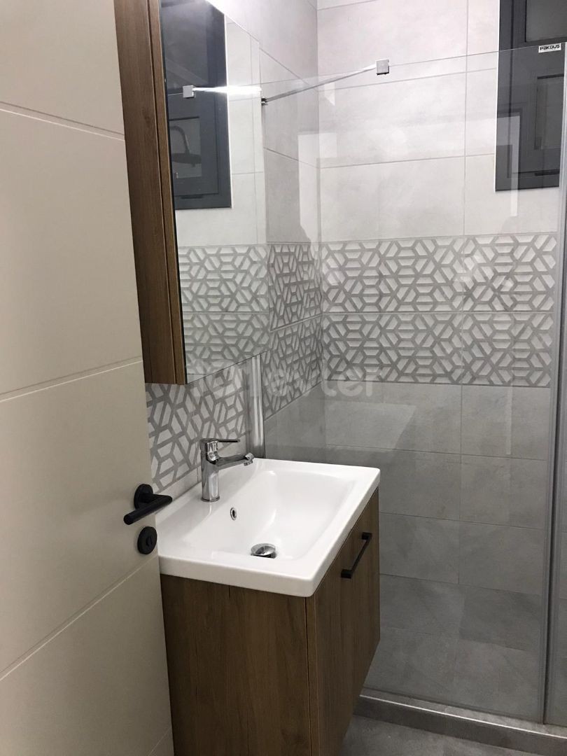 Flat To Rent in Aşağı Girne, Kyrenia