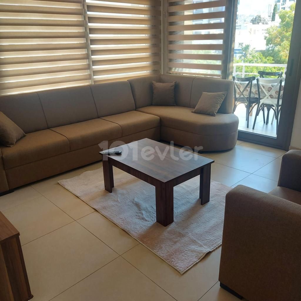 3+1 FURNISHED FLAT FOR SALE IN KYRENIA CENTER