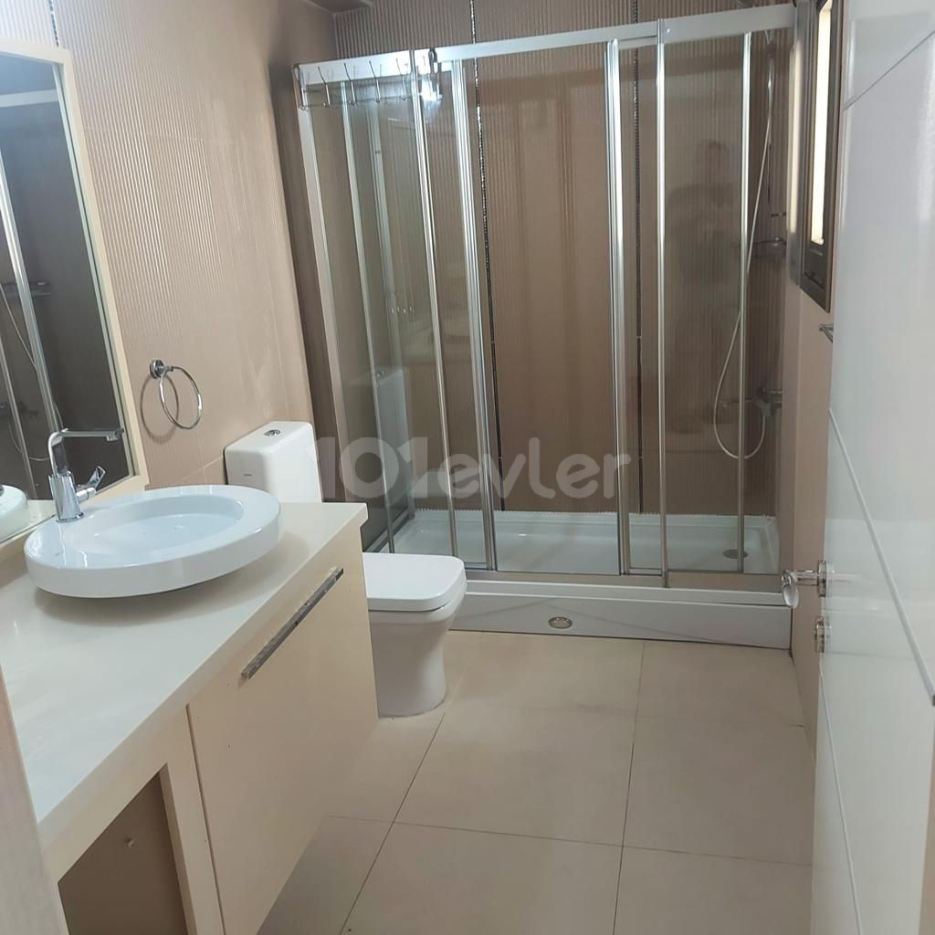 3+1 FURNISHED FLAT FOR SALE IN KYRENIA CENTER