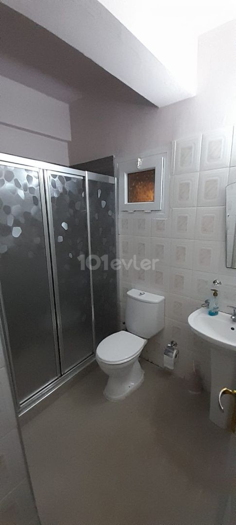 GİRNE MERKEZDE YATIRIMLIK 3+1 130m2 SATILIK DAİRE