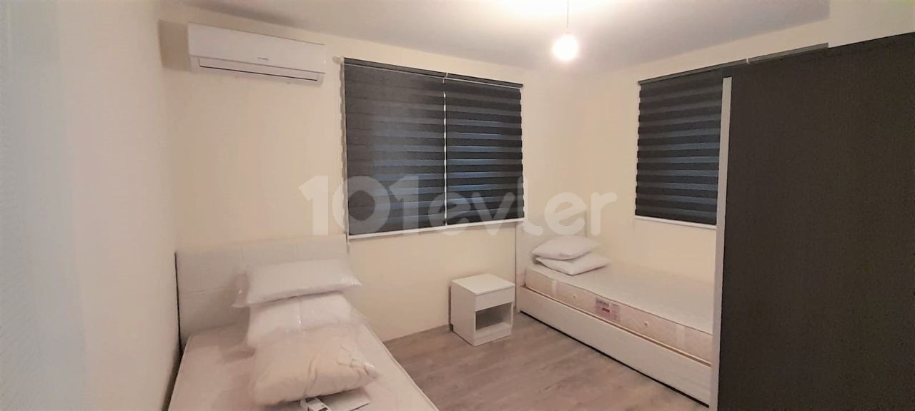 GİRNE MERKEZDE LÜKS 1+1 SATILIK DAİRE