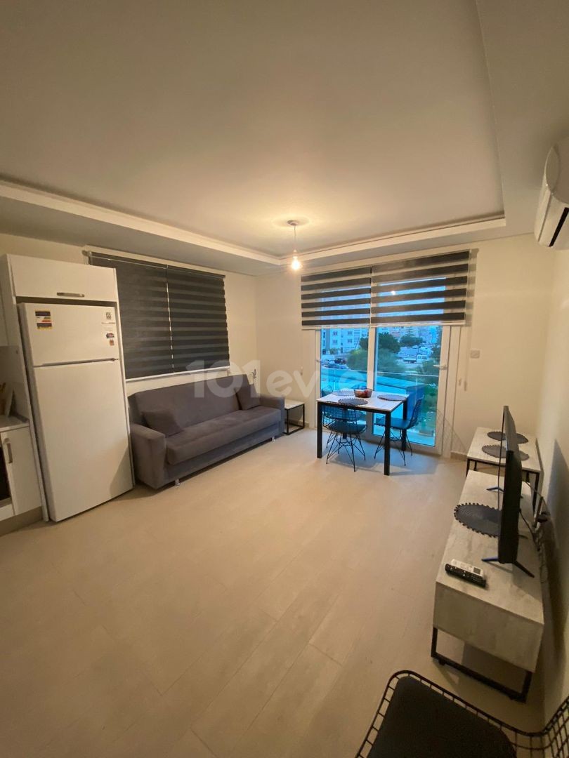 GİRNE MERKEZDE LÜKS 1+1 SATILIK DAİRE