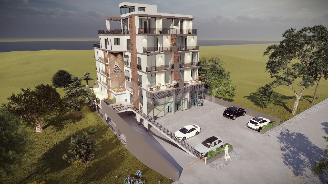 GİRNE MERKEZDE ZEMİN KAT 126M2 LÜKS DÜKKAN