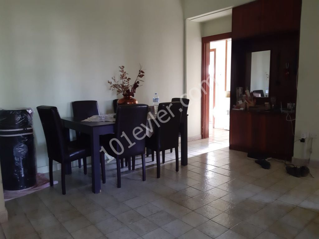 A SPACIOUS APARTMENT WITH A TURKISH COB IS FOR SALE IN LEFKOŞA KÖŞKLÜÇIFTLIK, 3+ 1 ** 