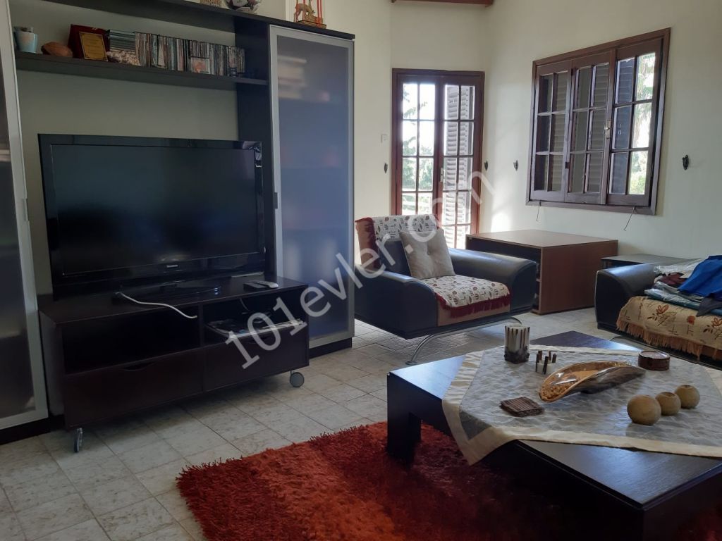 A SPACIOUS APARTMENT WITH A TURKISH COB IS FOR SALE IN LEFKOŞA KÖŞKLÜÇIFTLIK, 3+ 1 ** 