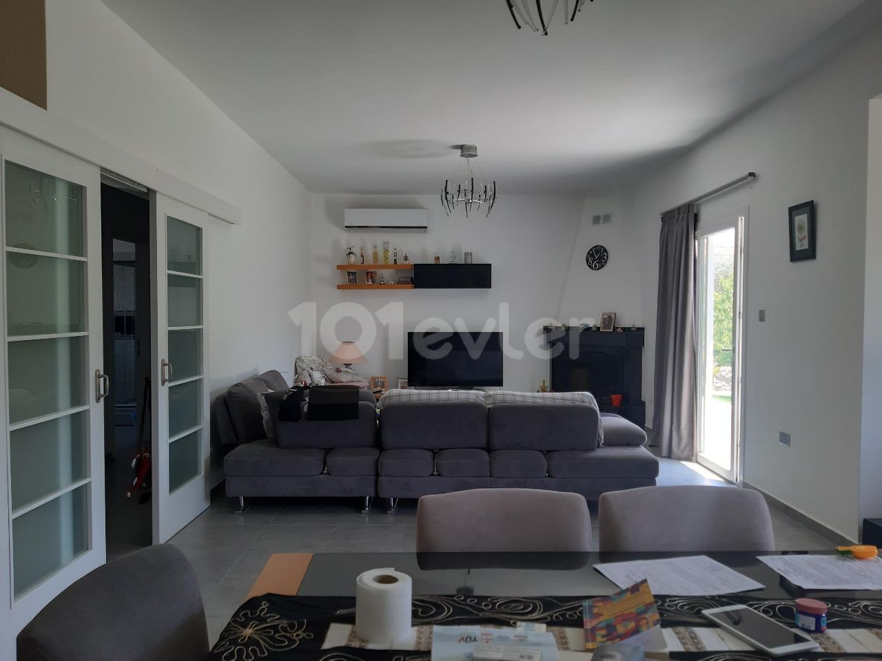 A DETACHED DUPLEX VILLA WITH AN EQUIVALENT COB, FIREPLACE, BARBECUE, GARDEN WITH AN INDOOR AREA OF 4 + 1, 290 SQUARE METERS ON A CORNER PLOT OF 600 SQUARE METERS WITH A FACADE Decking OUT ON BOTH SIDES, IN A VERY GOOD LOCATION IN KYRENIA ** 