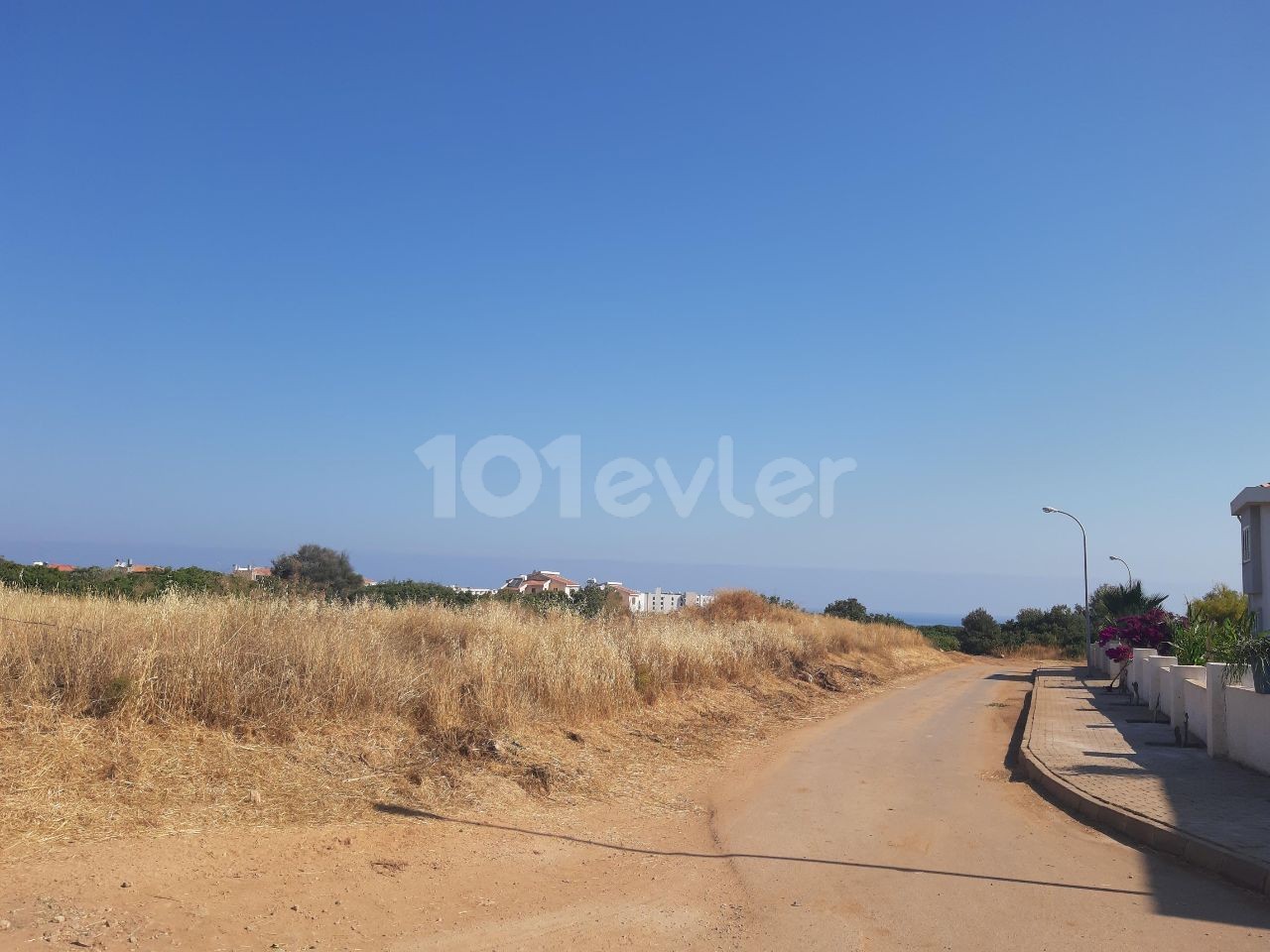 IN ÇATALKÖY, IN THE ELEXUS HOTEL AREA, CLOSE TO THE HOTEL AND THE SEA, IN A VERY GOOD LOCATION, WITH MOUNTAIN, SEA AND NATURE VIEWS, 6 ACRES 3 EVLEK SIZED, ZONED FIELD ** 