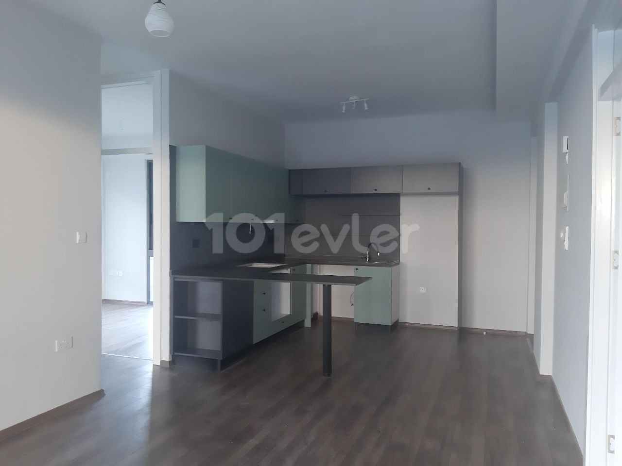 IN NEW TOWN, NEWLY FINISHED, 3+1, CENTRALLY LOCATED, 120 SQUARE METERS, ELEVATOR, ADDITIONAL SHOWER AND TOILET IN THE MASTER BEDROOM, ON THE 5TH FLOOR ABOVE THE COLUMN, LUXURY APARTMENT ** 