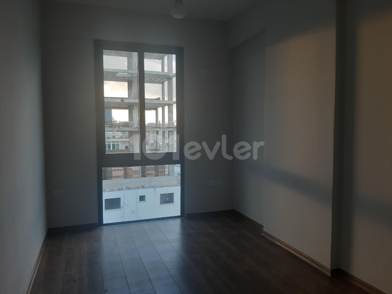 IN NEW TOWN, NEWLY FINISHED, 3+1, CENTRALLY LOCATED, 120 SQUARE METERS, ELEVATOR, ADDITIONAL SHOWER AND TOILET IN THE MASTER BEDROOM, ON THE 5TH FLOOR ABOVE THE COLUMN, LUXURY APARTMENT ** 