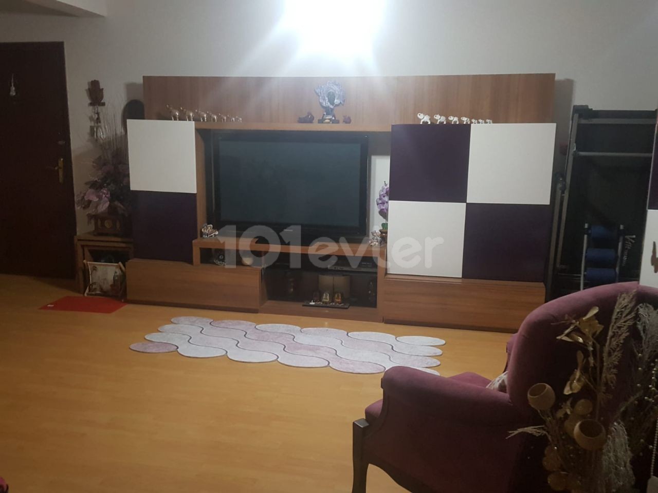 A GOOD LOCATION, IN GÖÇMENKÖY, TURKISH KOÇANLI, 3+1, 125 SQUARE METERS, ON DORTYOL CROSS, WELL MAINTAINED APARTMENT