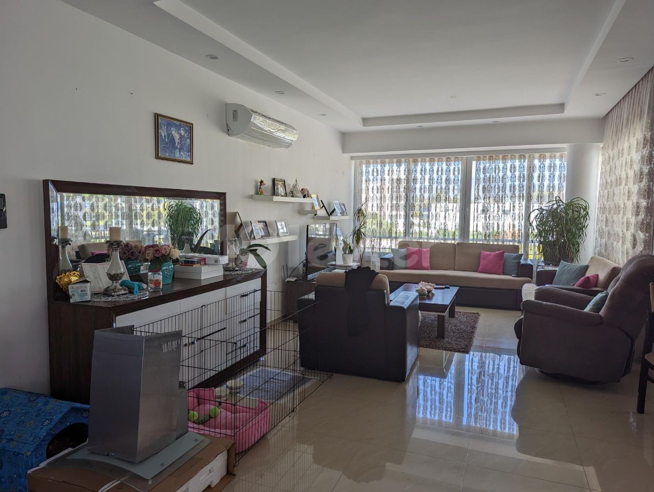 LEFKOŞA DEREBOYUNDA, TURKISH COB, HIGH PREFERENCE RATE AND VERY GOOD LOCATION, 135 SQUARE METERS, 3+1, GUEST TOILET AND ADDITIONAL TWO SHOWER-TOILET, 1ST FLOOR ABOVE THE COLUMN, ELEVATOR, SPACIOUS, LUXURY APARTMENT