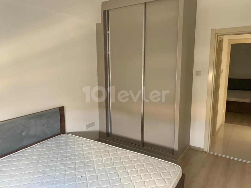 IN KÜÇÜKKAYMAKLI, TURKISH COB, 2+1, SUITABLE FOR BOTH USE AND INVESTMENT, 80 SQUARE METERS, FULLY FURNISHED, ELEVATOR, VERY GOOD LOCATION AND NEW CONDITION APARTMENT