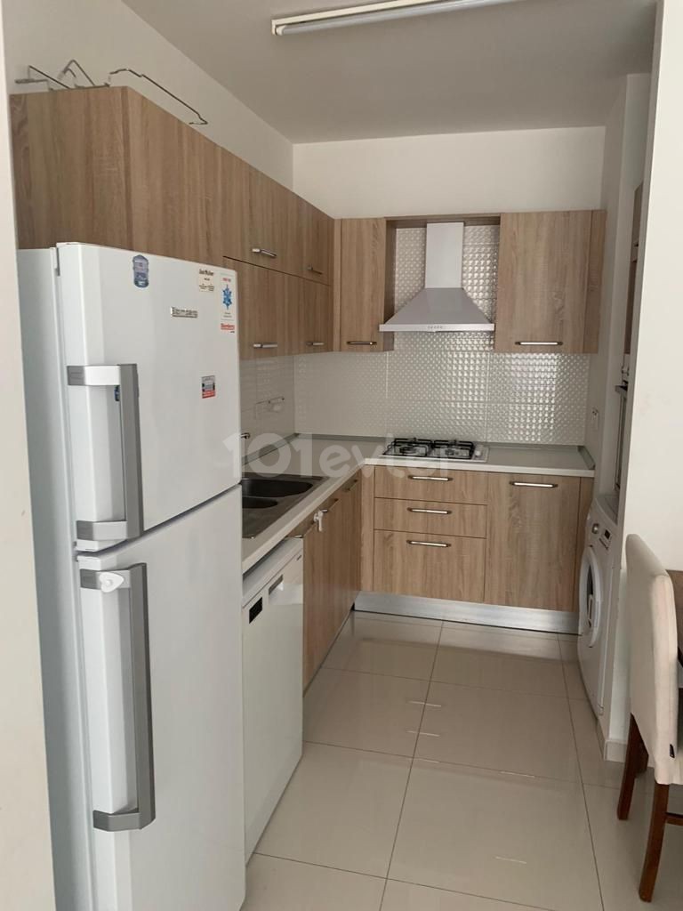 IN KÜÇÜKKAYMAKLI, TURKISH COB, 2+1, SUITABLE FOR BOTH USE AND INVESTMENT, 80 SQUARE METERS, FULLY FURNISHED, ELEVATOR, VERY GOOD LOCATION AND NEW CONDITION APARTMENT