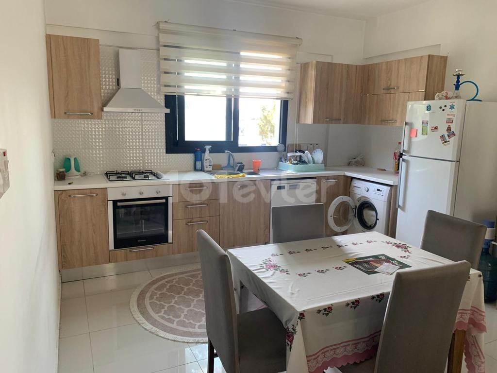 IN KÜÇÜKKAYMAKLI, TURKISH COB, 2+1, SUITABLE FOR BOTH USE AND INVESTMENT, 80 SQUARE METERS, FULLY FURNISHED, ELEVATOR, VERY GOOD LOCATION AND NEW CONDITION APARTMENT