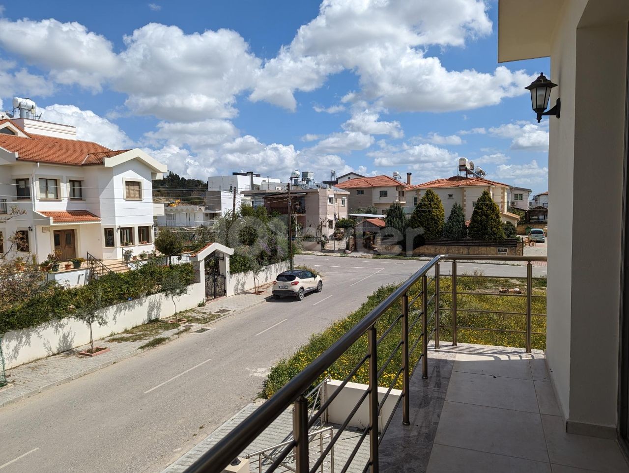 LUXURIOUS TWIN DUPLEX VILLA WITH A GARDEN, IN A VERY GOOD LOCATION, 170 SQUARE METERS, WITH TURKISH COACH, 3+1, ADDITIONAL SHOWER-TOILET AND CABINET ROOM IN MASTER'S BEDROOM, VAT AND TRANSFORMER CONTRIBUTION PAID.