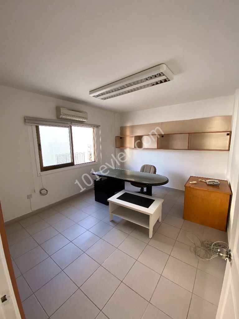 Business To Rent in Girne Merkez, Kyrenia